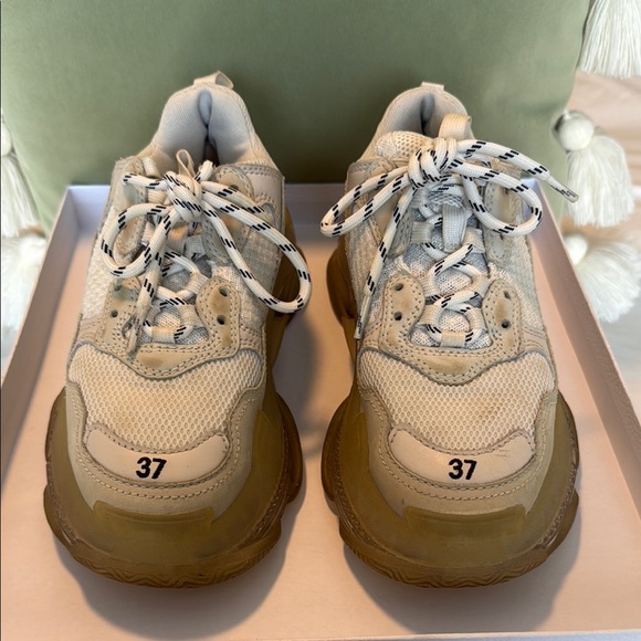 Beige and Tan Sneakers with Black Accents - Picture 1 of 4